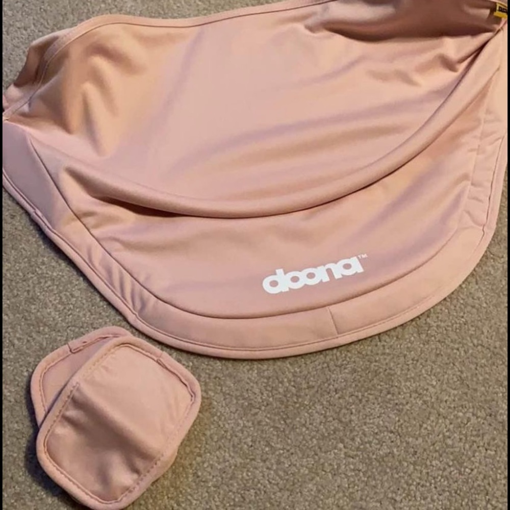 Doona pink canopy